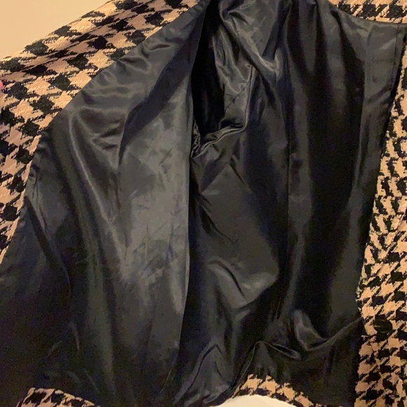 Amaryllis Houndstooth Coat - Picture 7 of 8